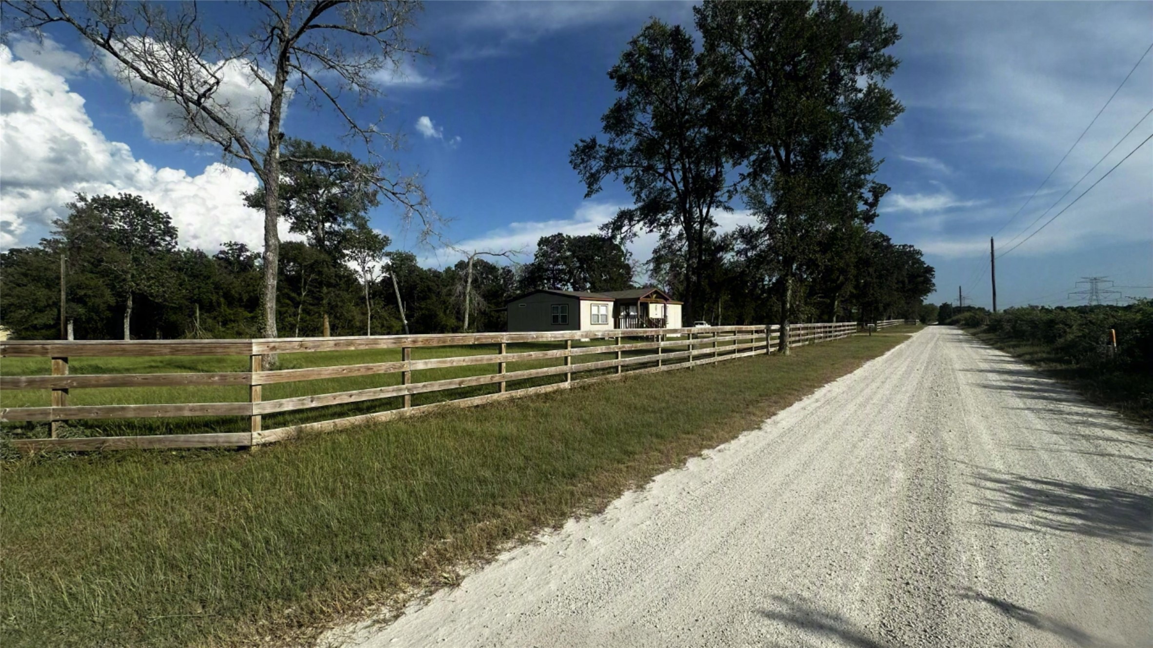 5232 Dawkins Road Property Photo 4