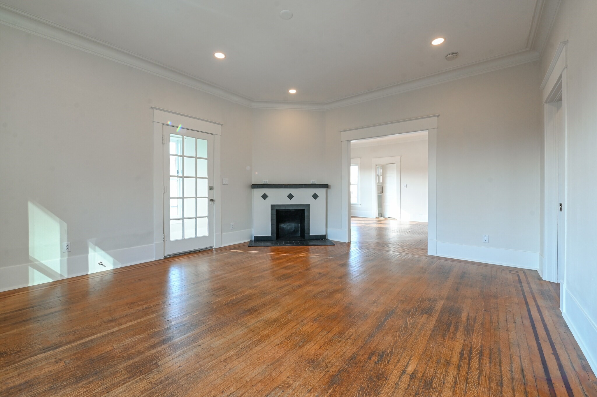 811 Stuart Street C Property Photo 4