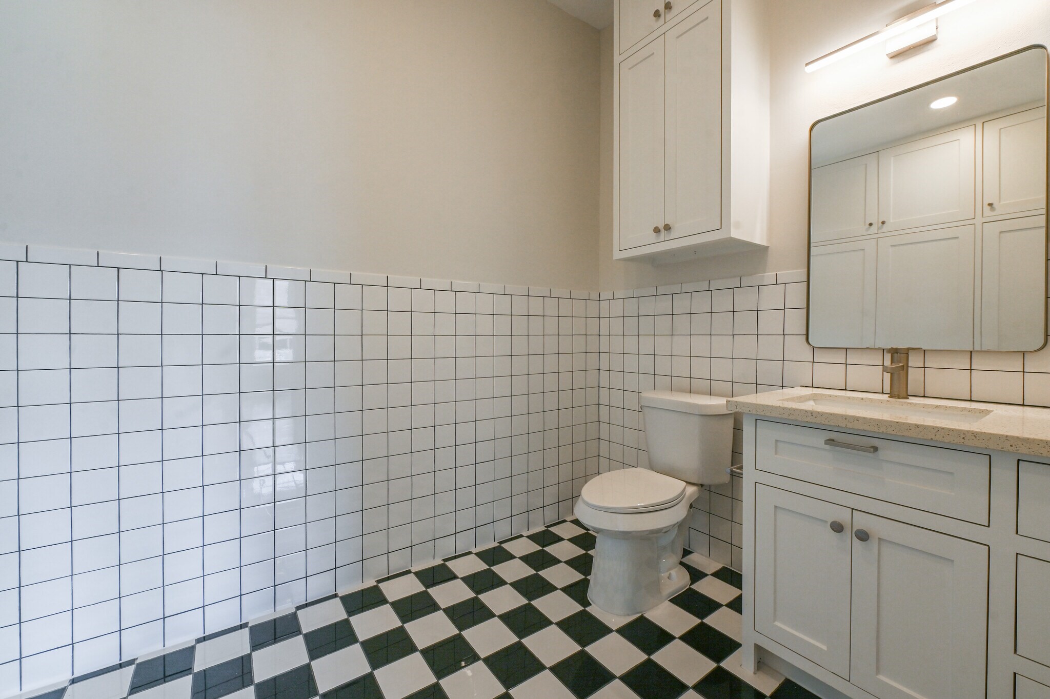 811 Stuart Street C Property Photo 7