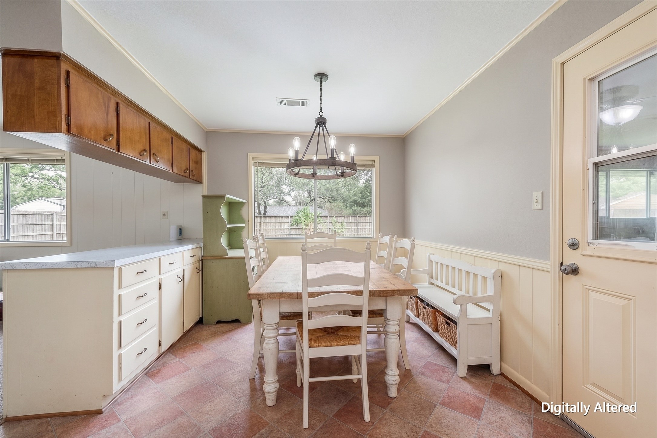 212 E Crestmont Drive Property Photo 24