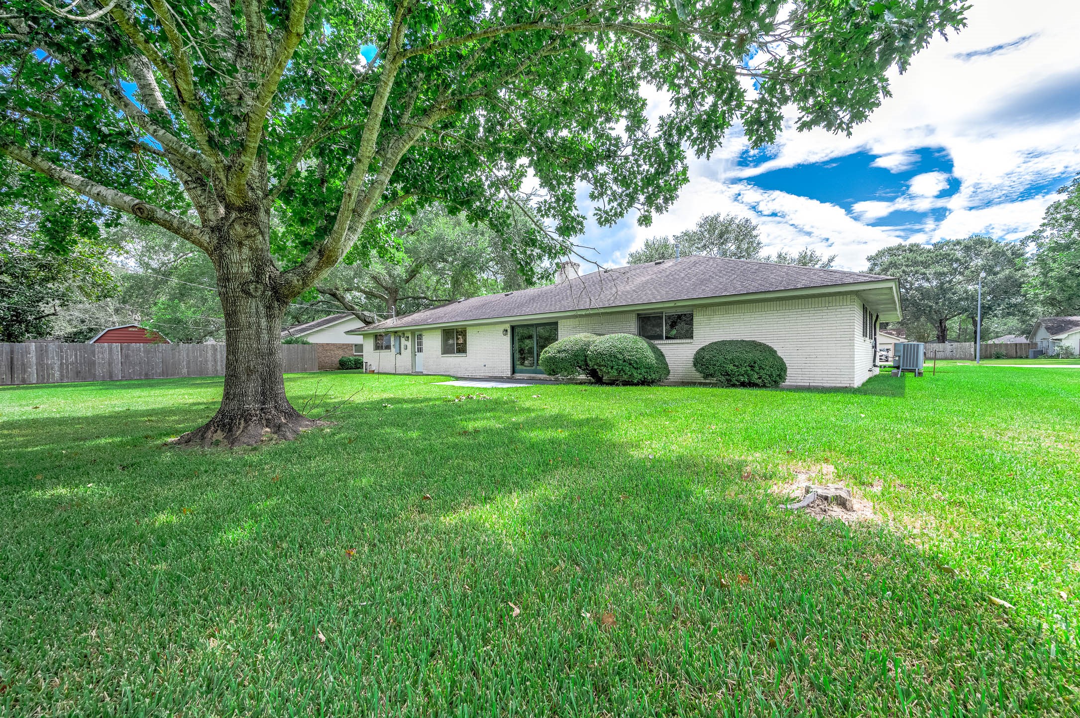 212 E Crestmont Drive Property Photo 45