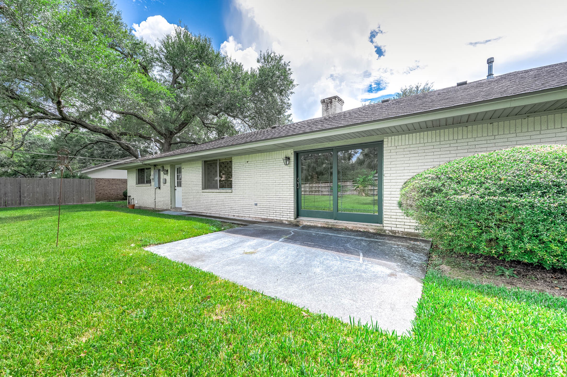 212 E Crestmont Drive Property Photo 47