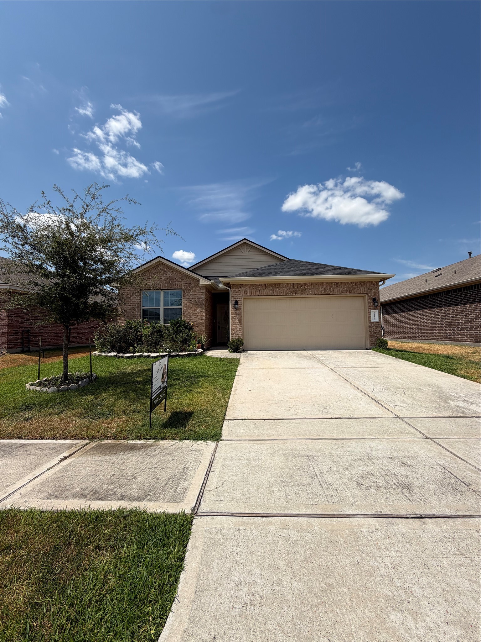5439 Redwood Summit Lane Property Photo 1