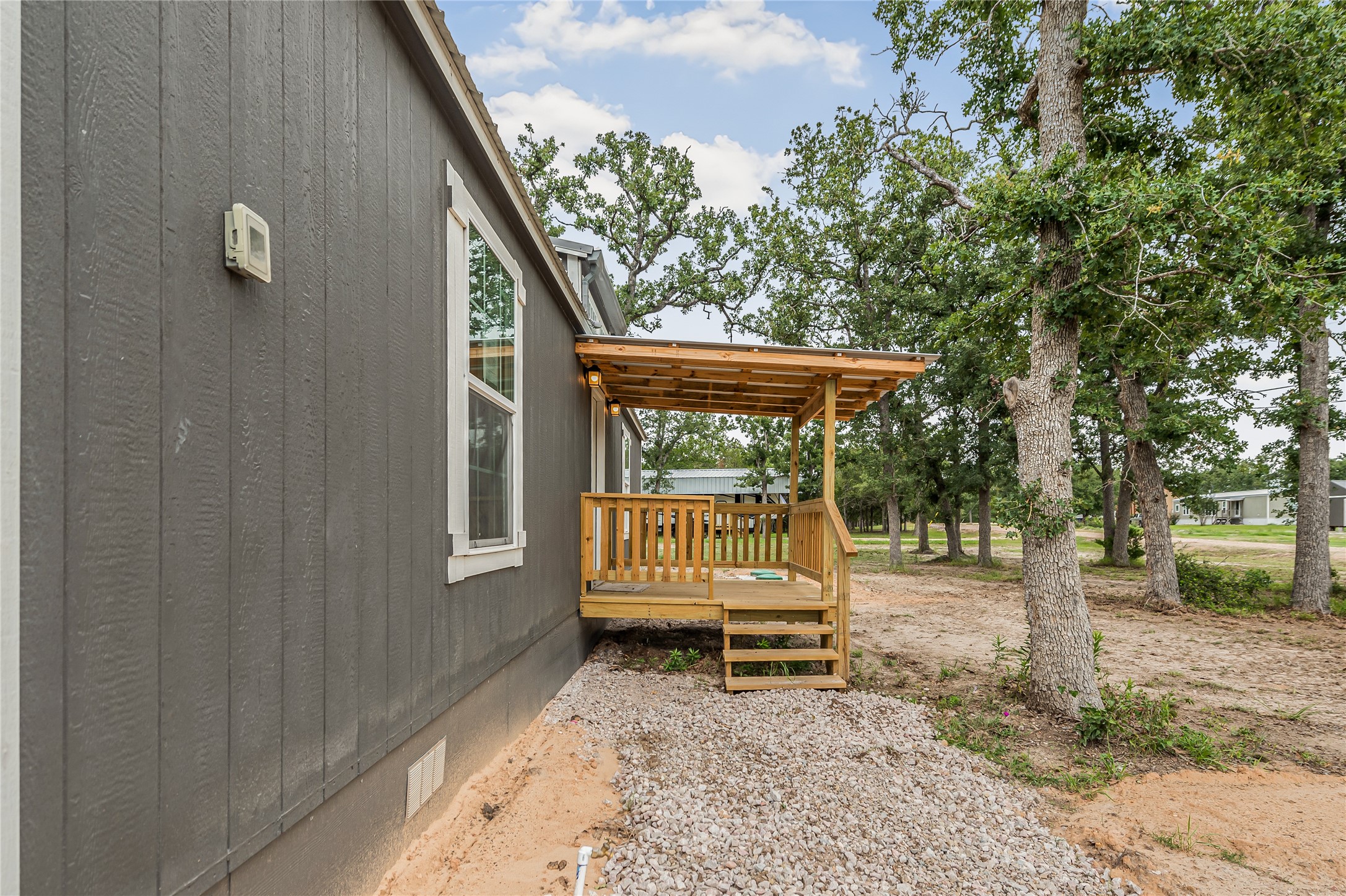 405 Wilderness Road Property Photo 14