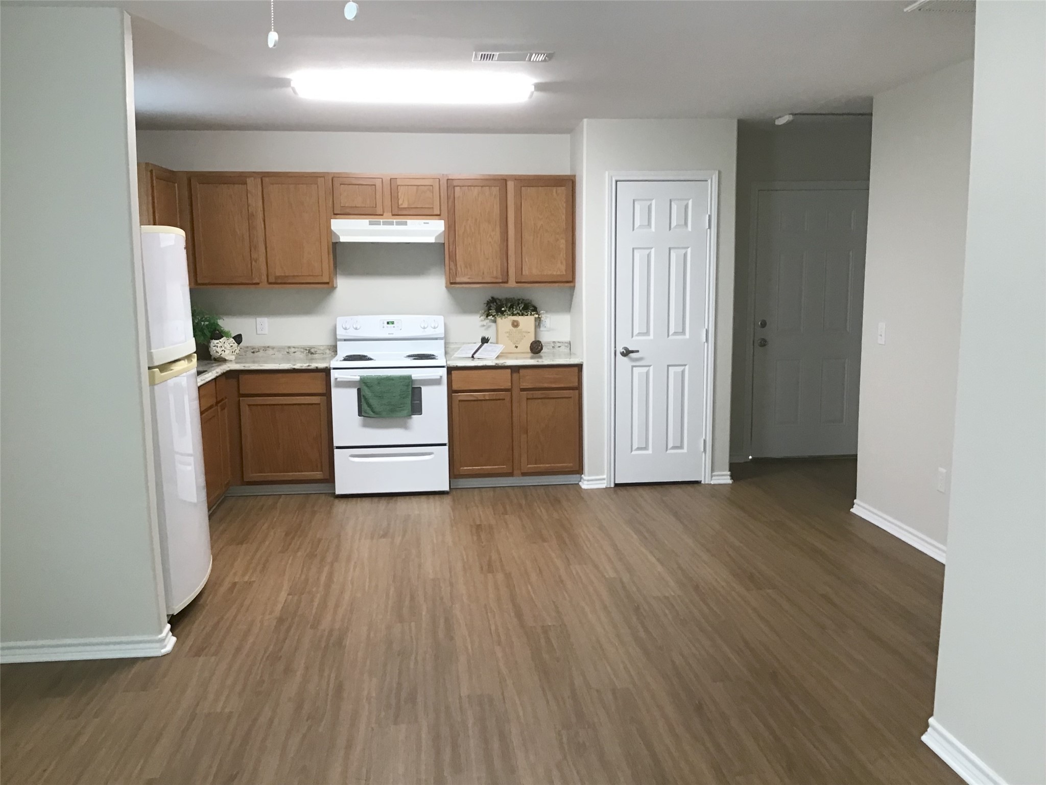 1006 2nd Street Property Photo 8