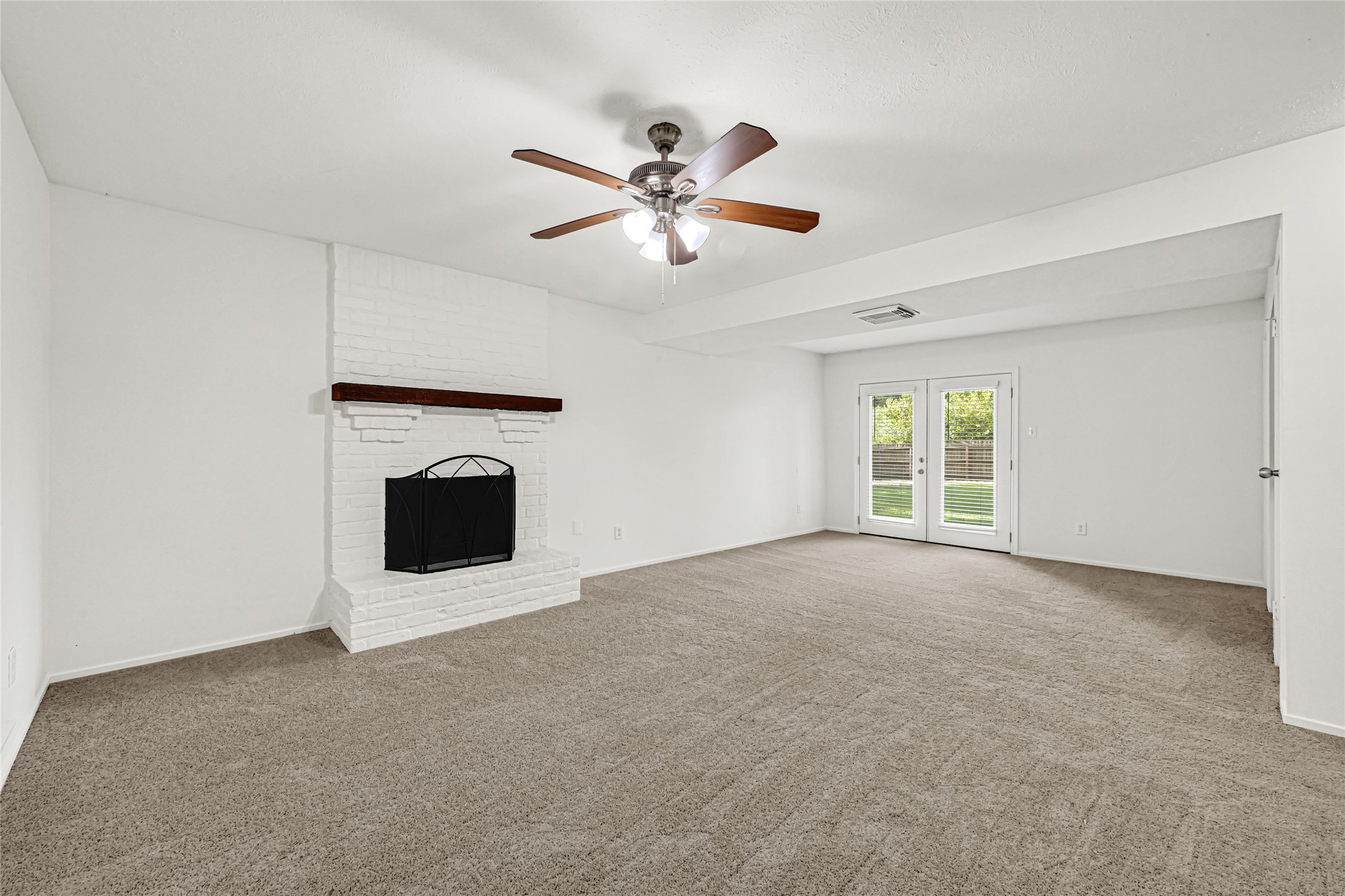 8610 Timber View Drive Property Photo 7
