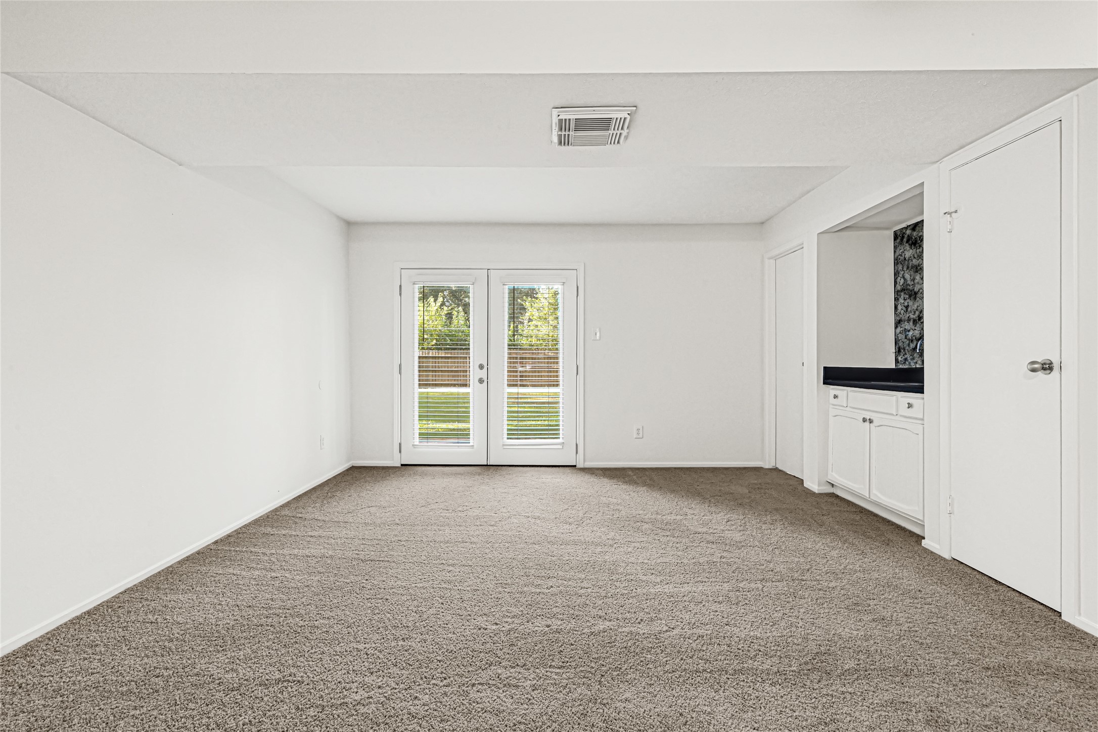 8610 Timber View Drive Property Photo 8
