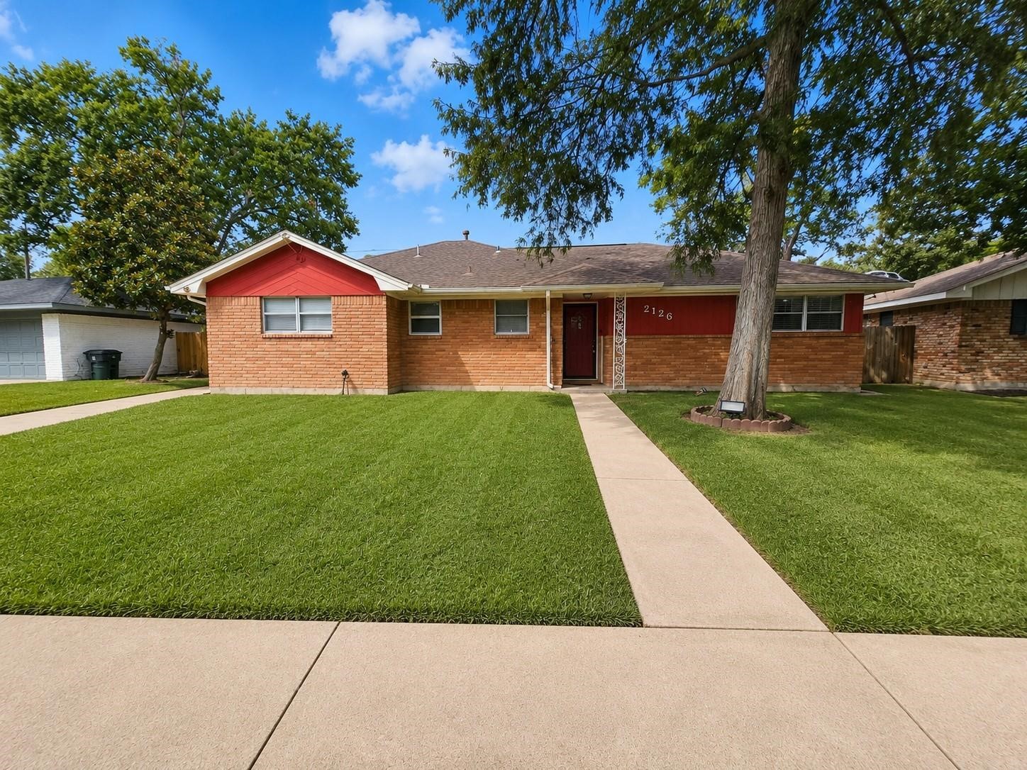 2126 Possum Creek Road Property Photo 1