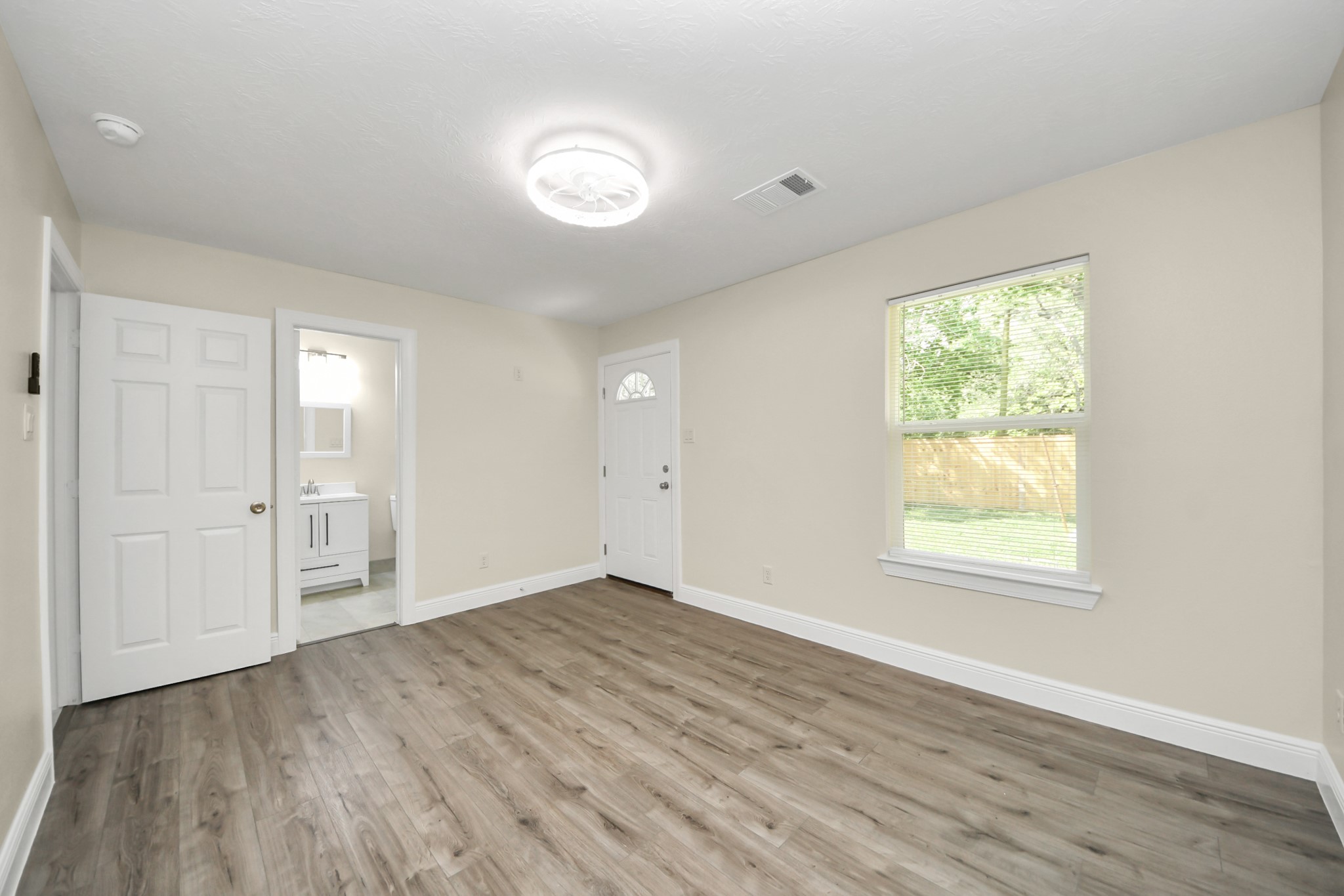 7066 Villa Street A Property Photo 7