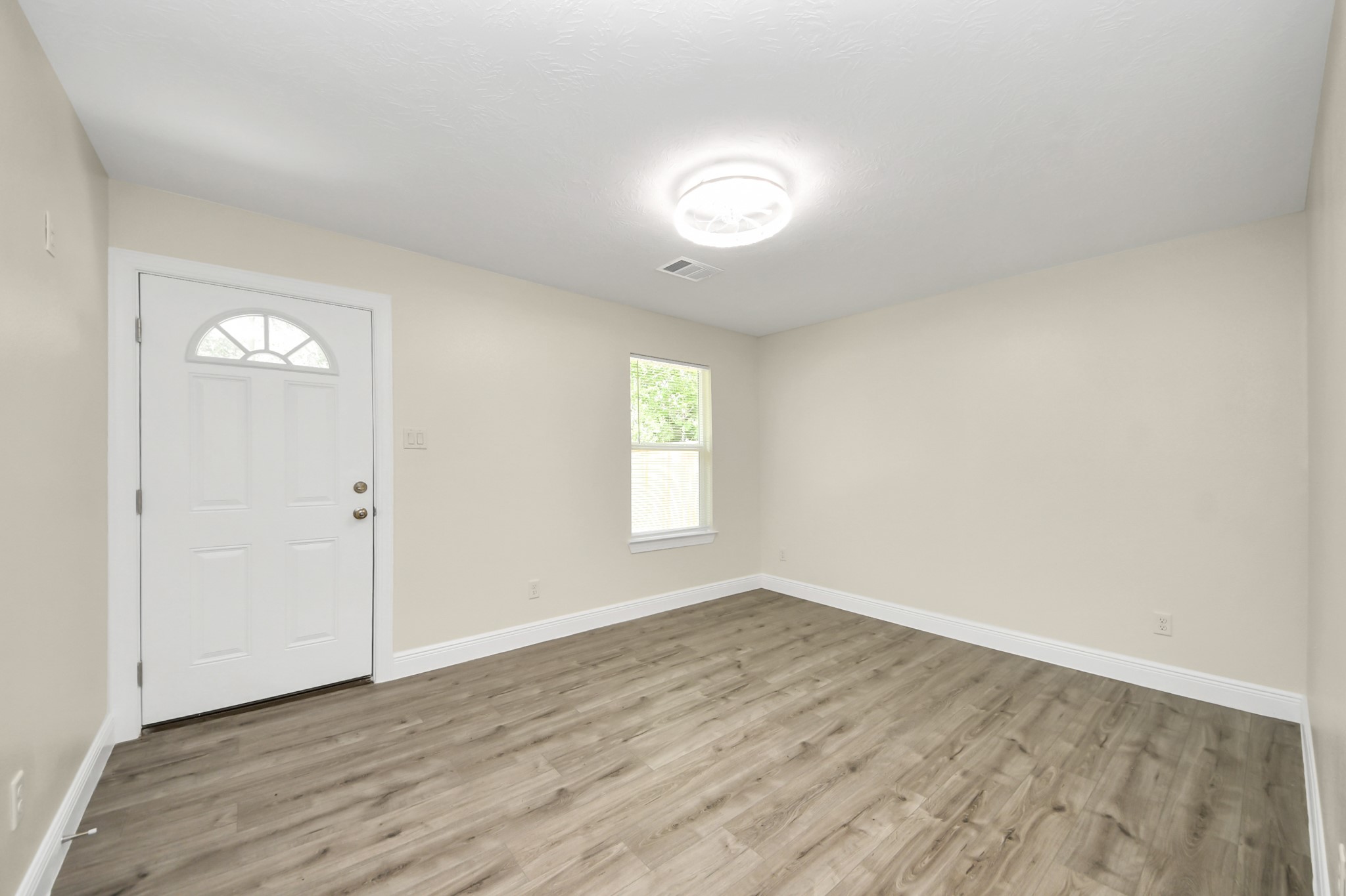 7066 Villa Street A Property Photo 28