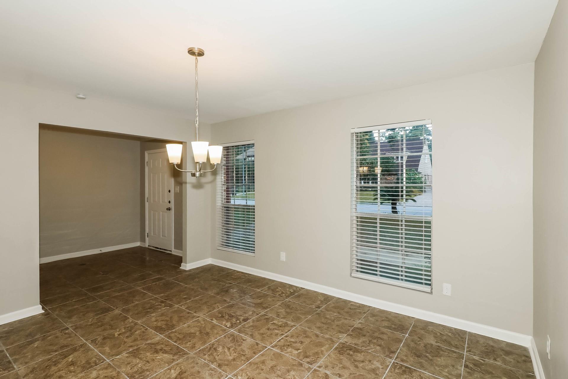 1506 Castlerock Drive Property Photo 5