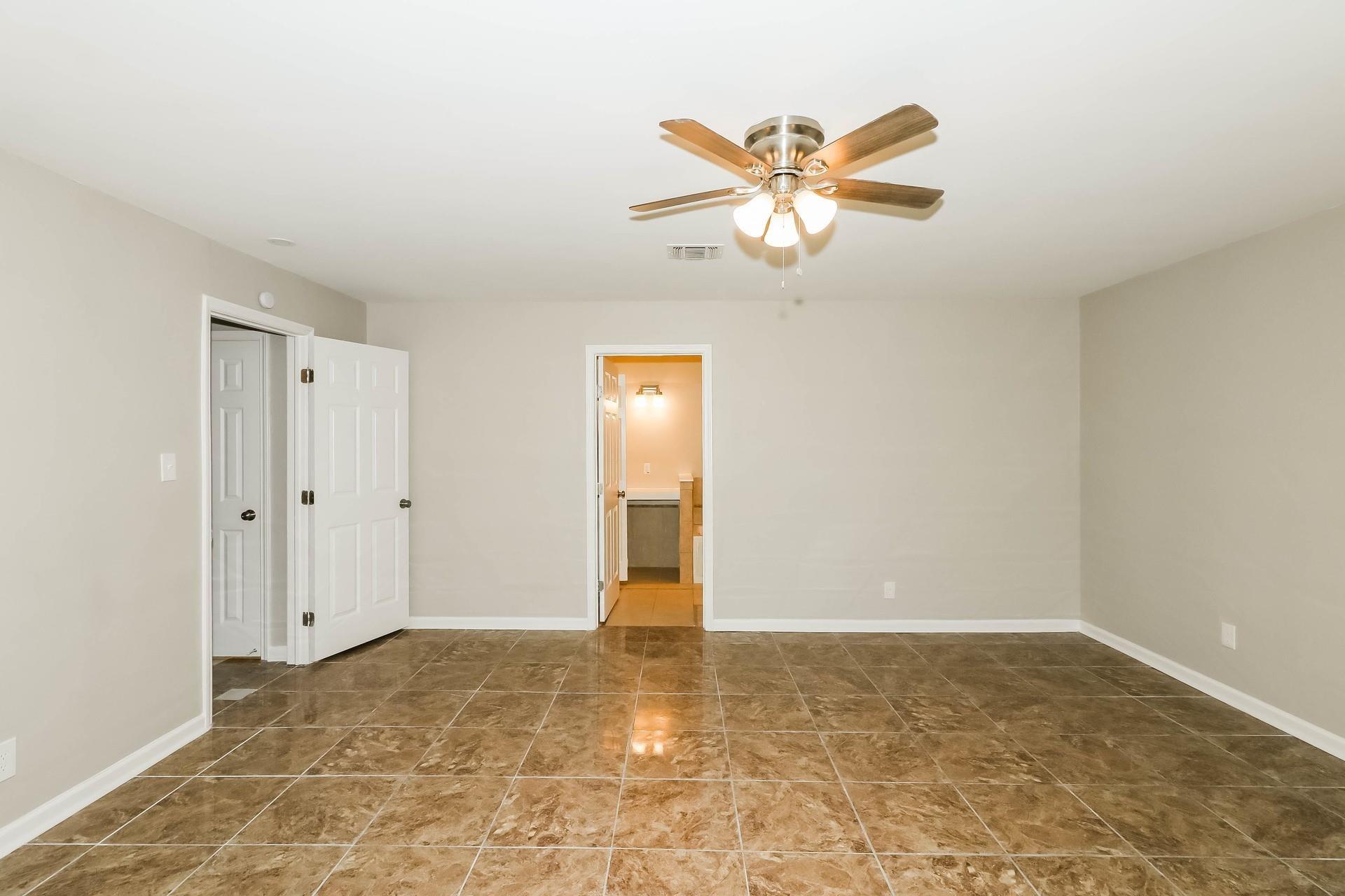 1506 Castlerock Drive Property Photo 9
