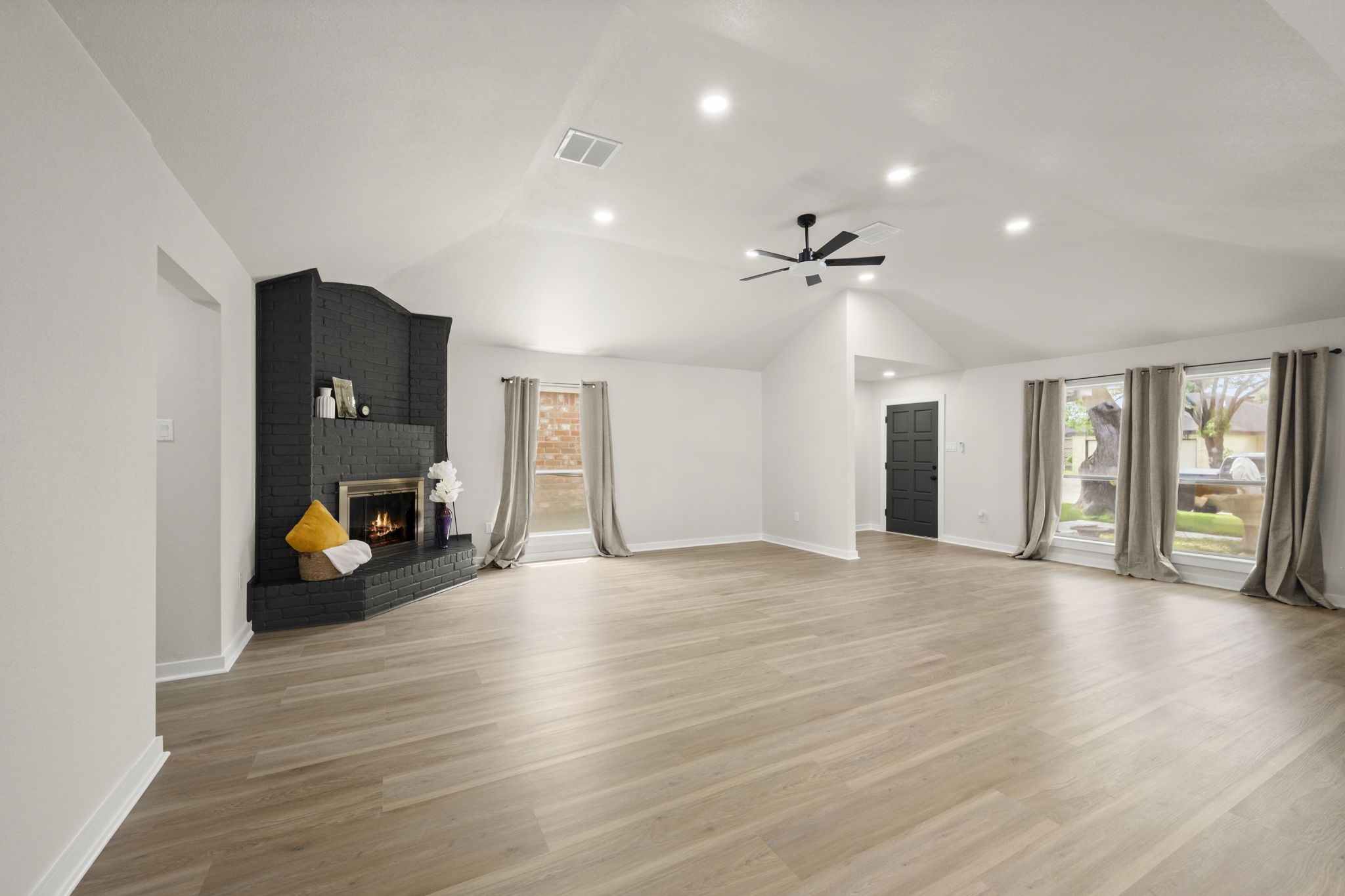 11534 Willwood Drive Property Photo 11
