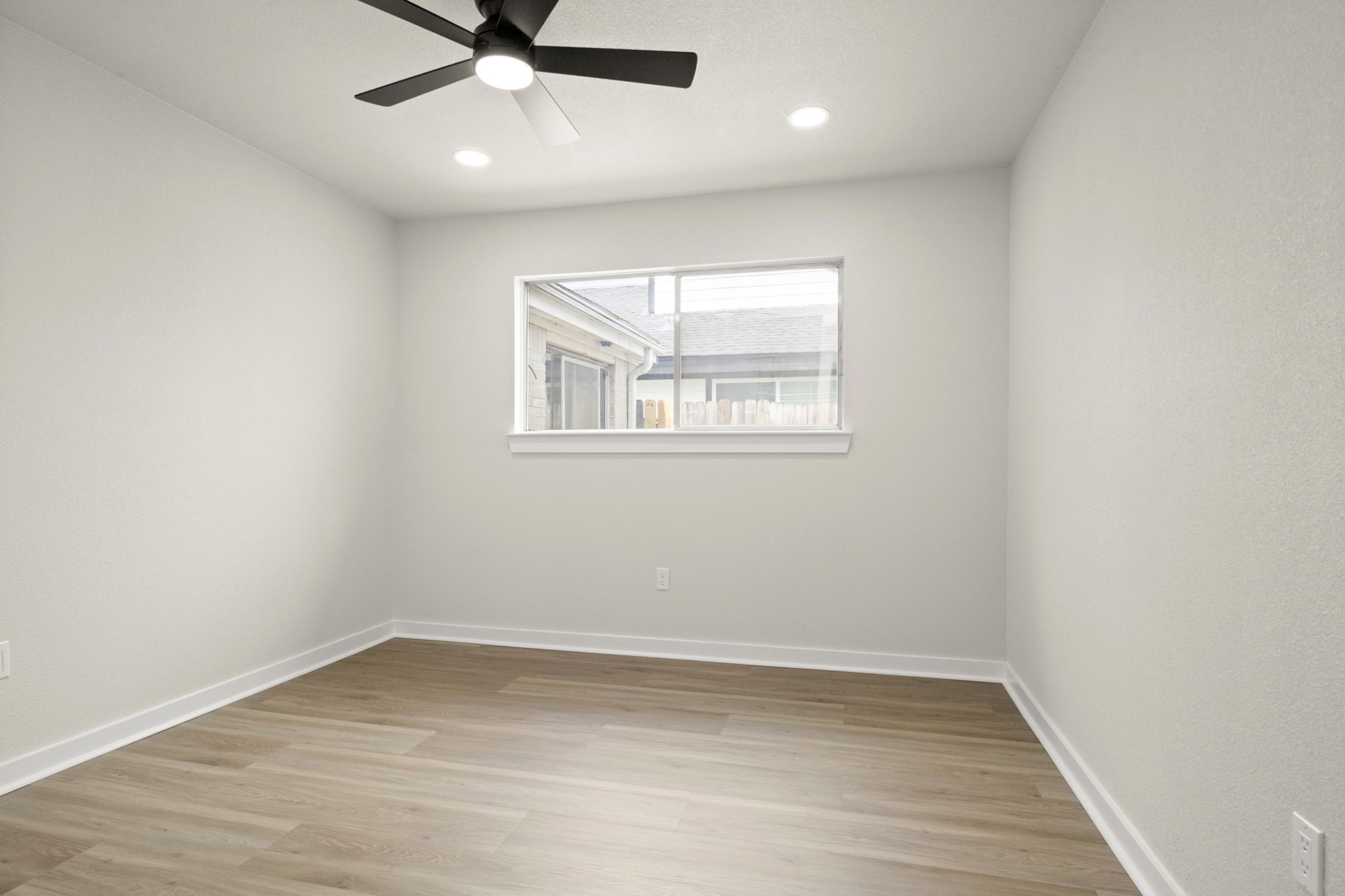 11534 Willwood Drive Property Photo 24