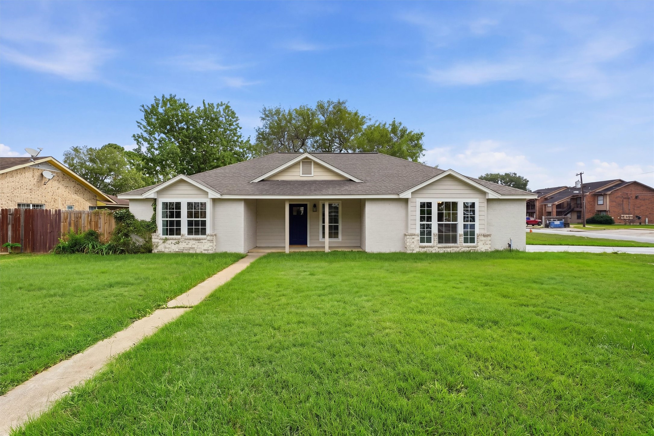 1740 6th Street Property Photo 1