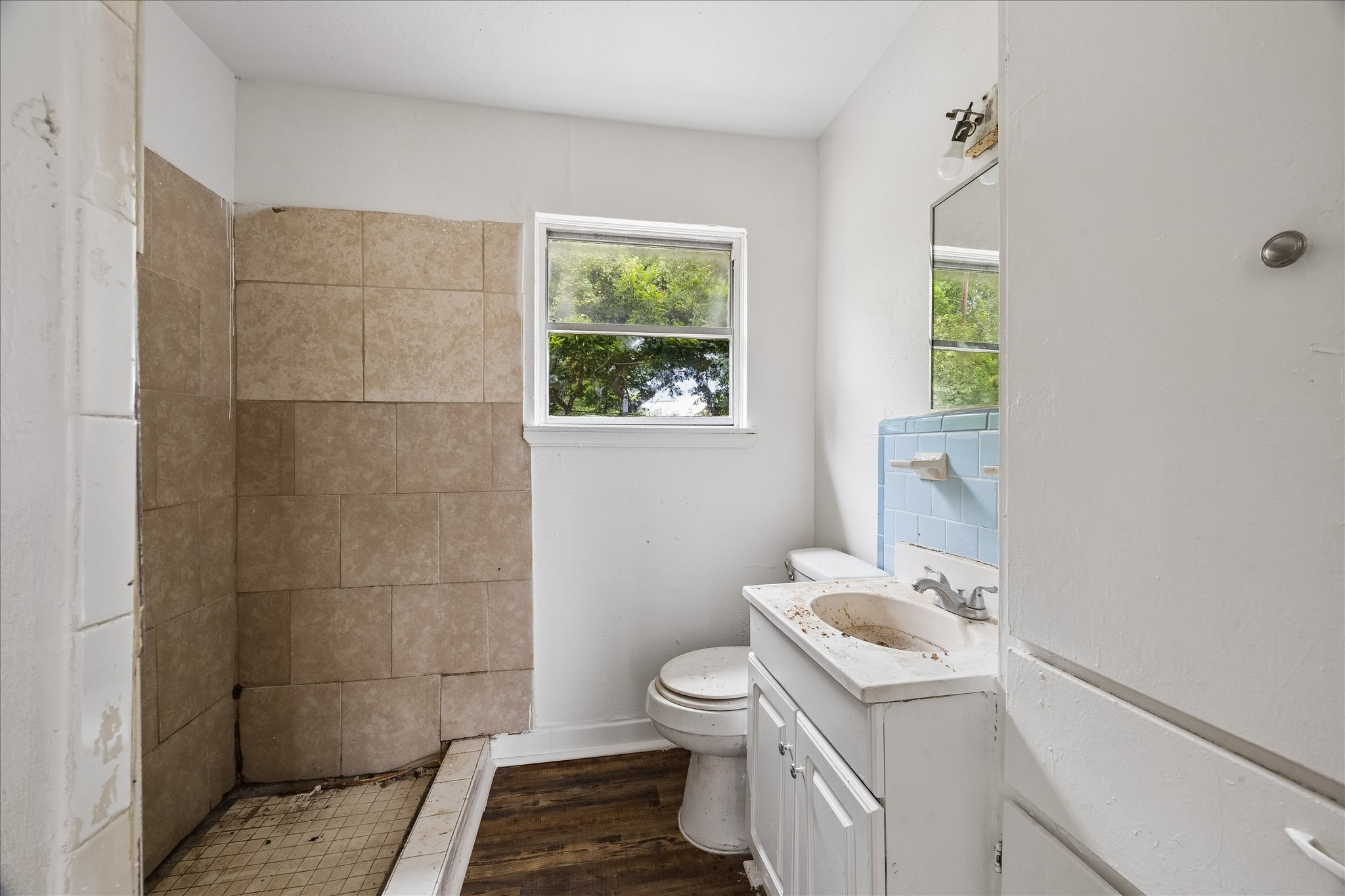8607 Rockford Drive Property Photo 9
