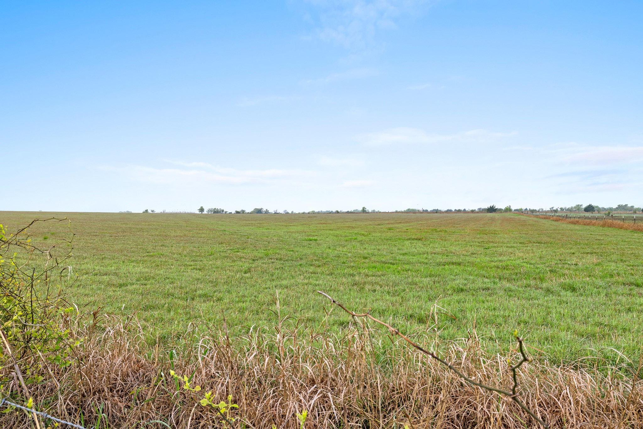 2433 Wecheta Road Property Photo