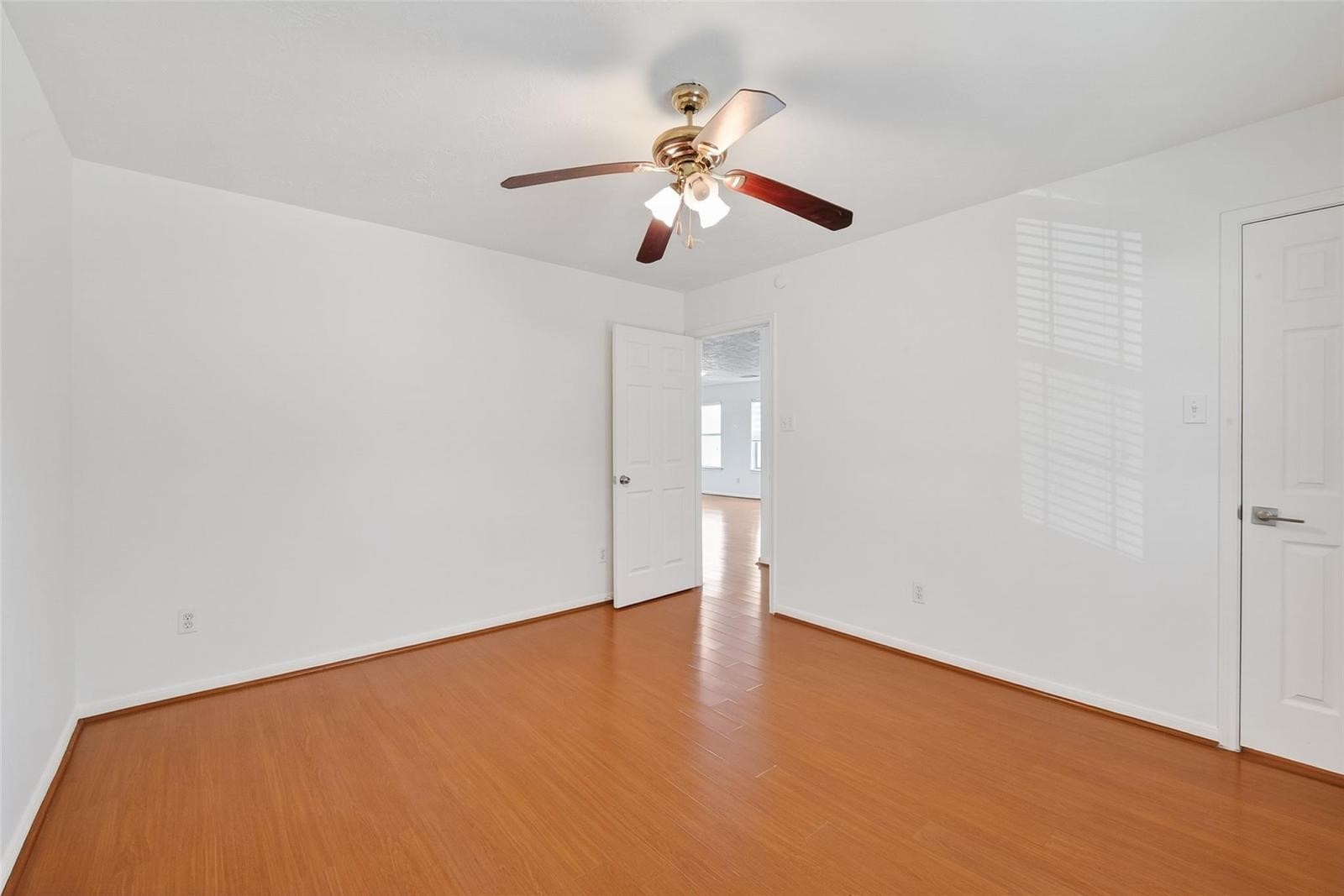 10319 Stanbrook Drive Property Photo 16