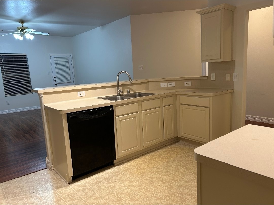 12618 Roxdale Ridge Drive Property Photo 2