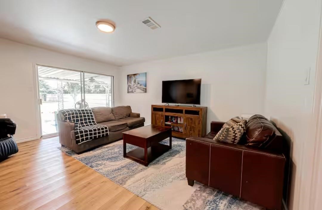 9654 Meadowland Drive Property Photo 3