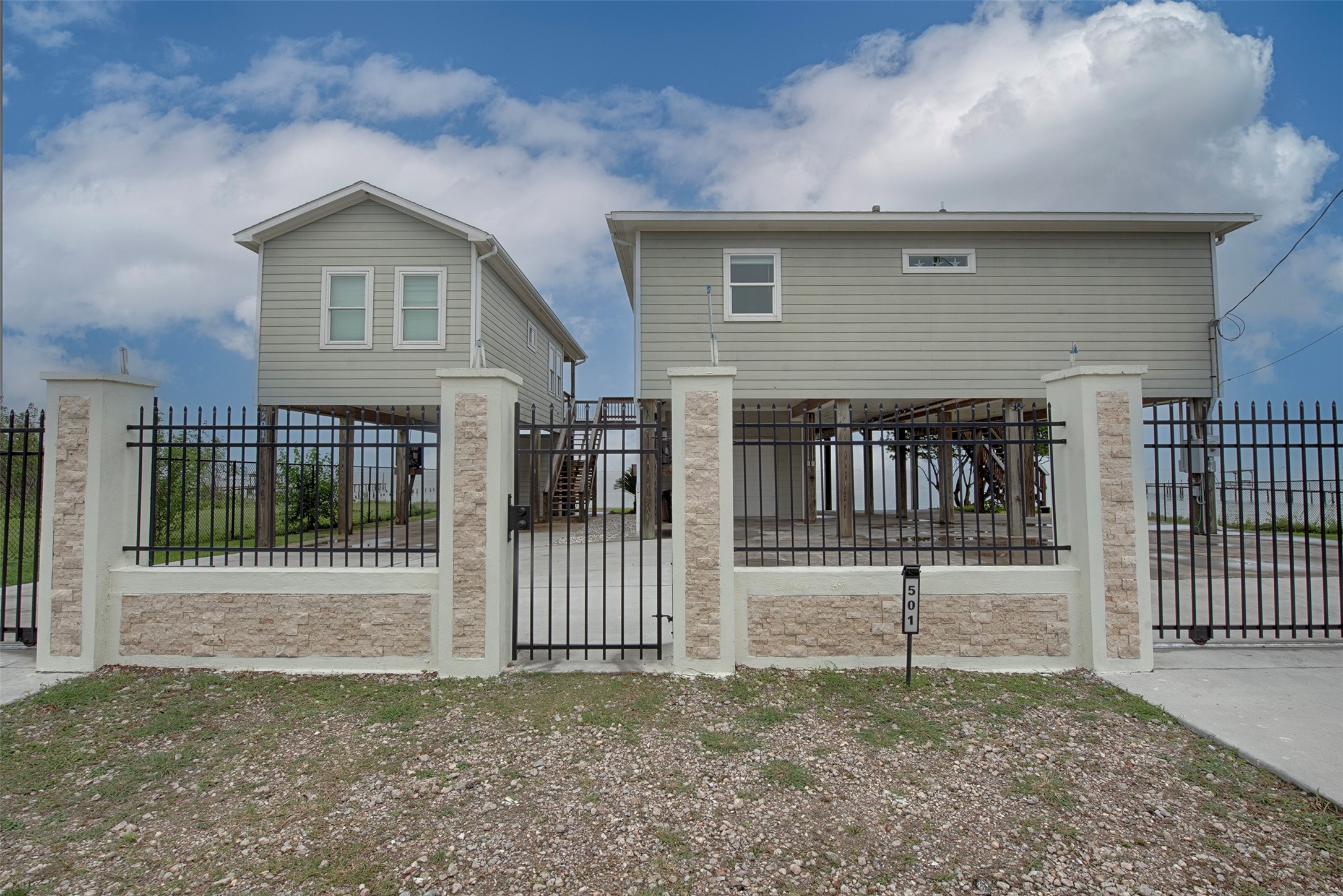 501 2nd Street Property Photo 1