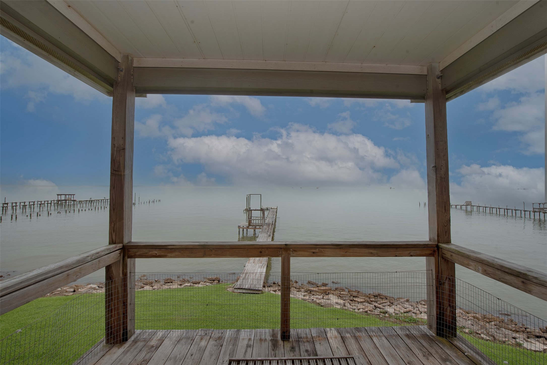501 2nd Street Property Photo 2