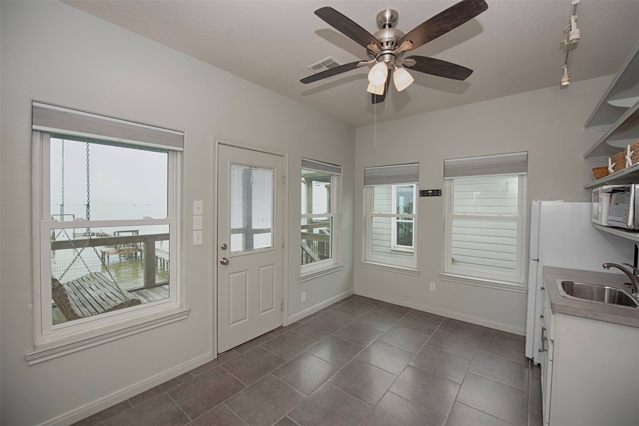 501 2nd Street Property Photo 28