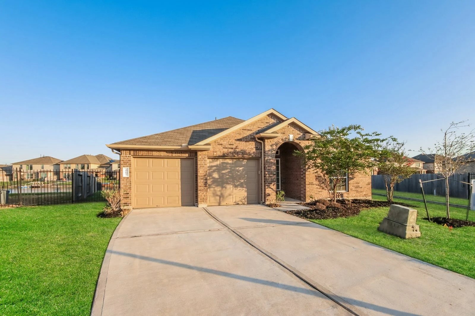 29651 Clover Shore Drive Property Photo 1