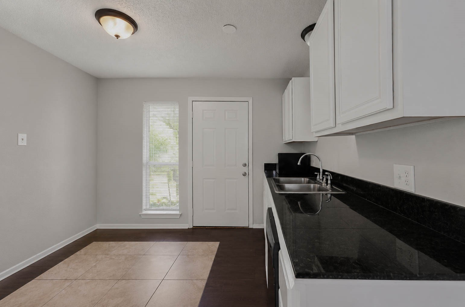 7217 Parker Road Property Photo 5