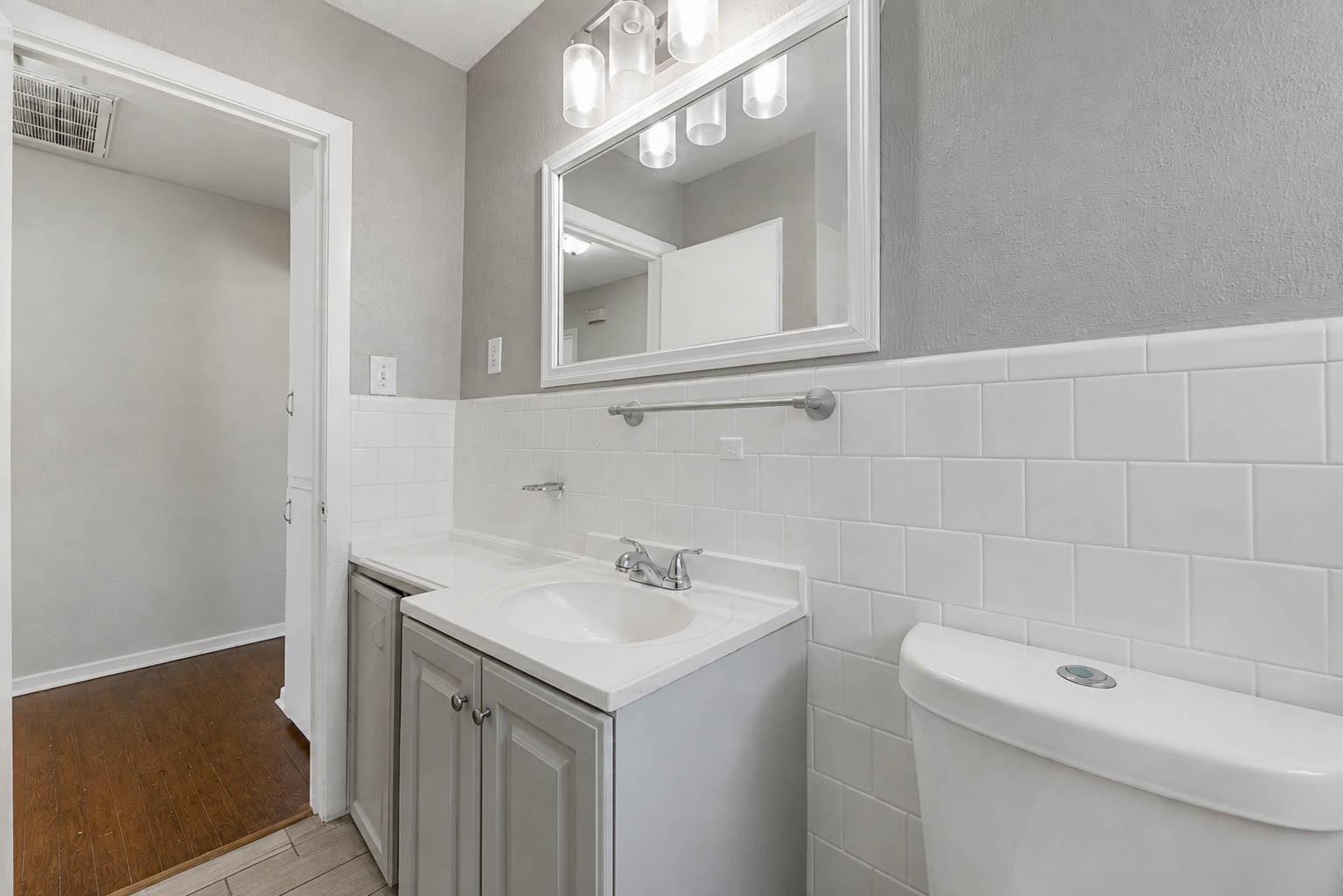 7217 Parker Road Property Photo 7