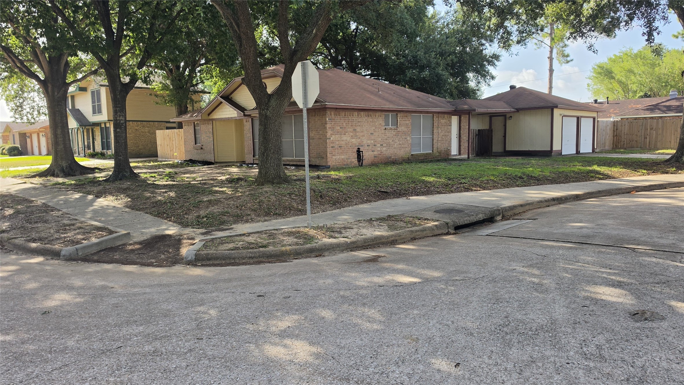 1502 Sudbury Drive Property Photo 1