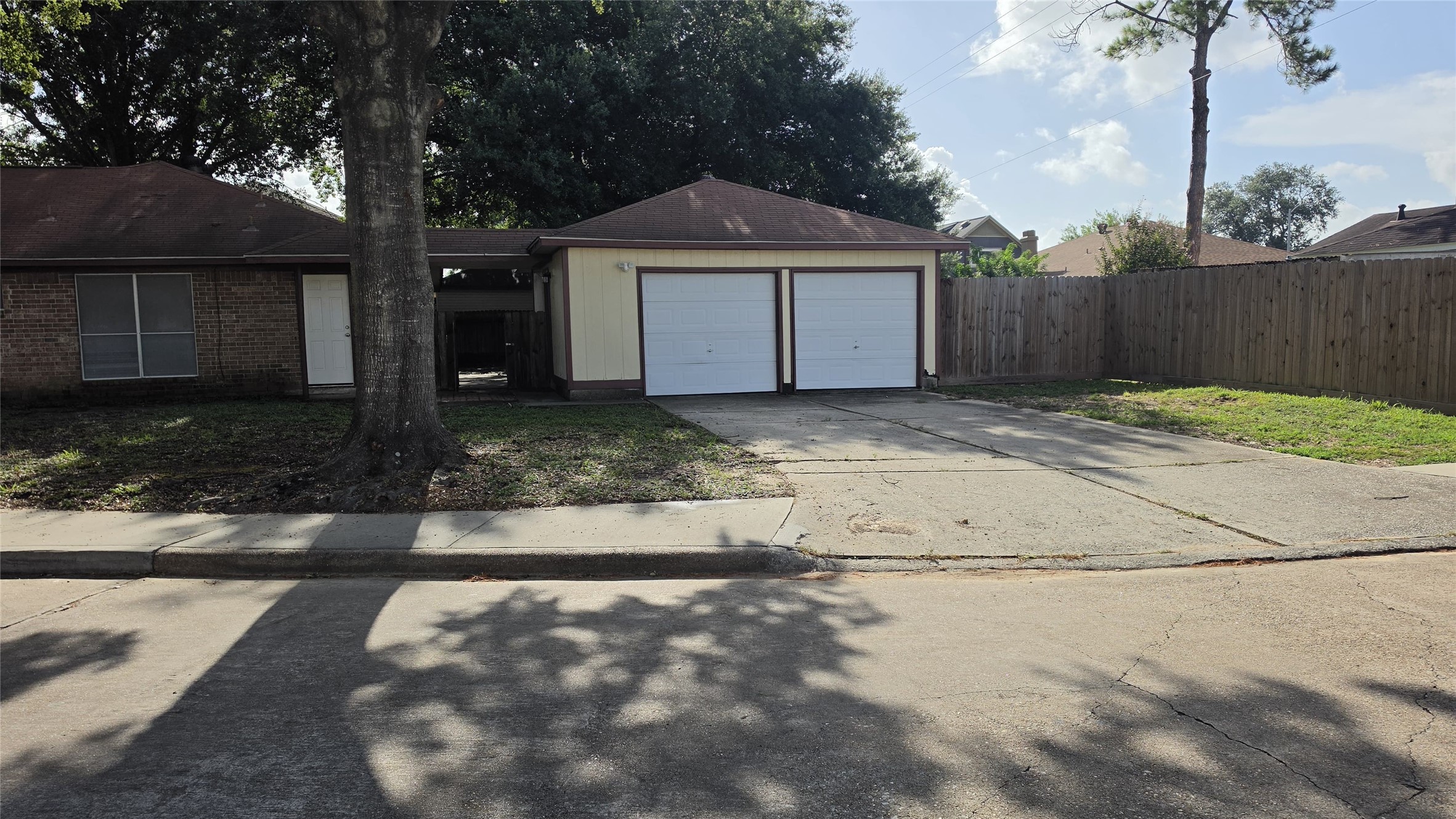 1502 Sudbury Drive Property Photo 2