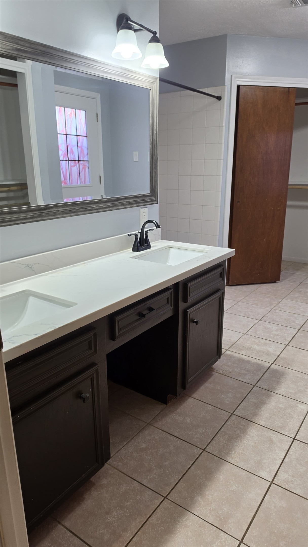 1502 Sudbury Drive Property Photo 12