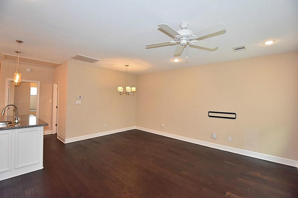 5321 Avenue J Property Photo 5