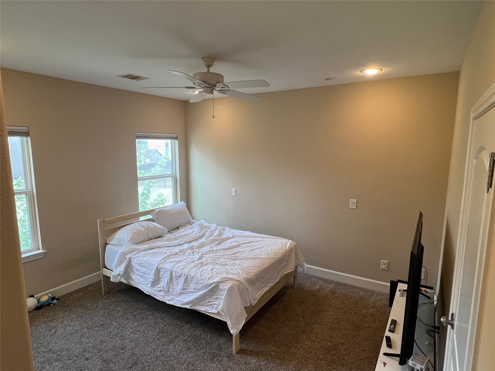 5321 Avenue J Property Photo 10