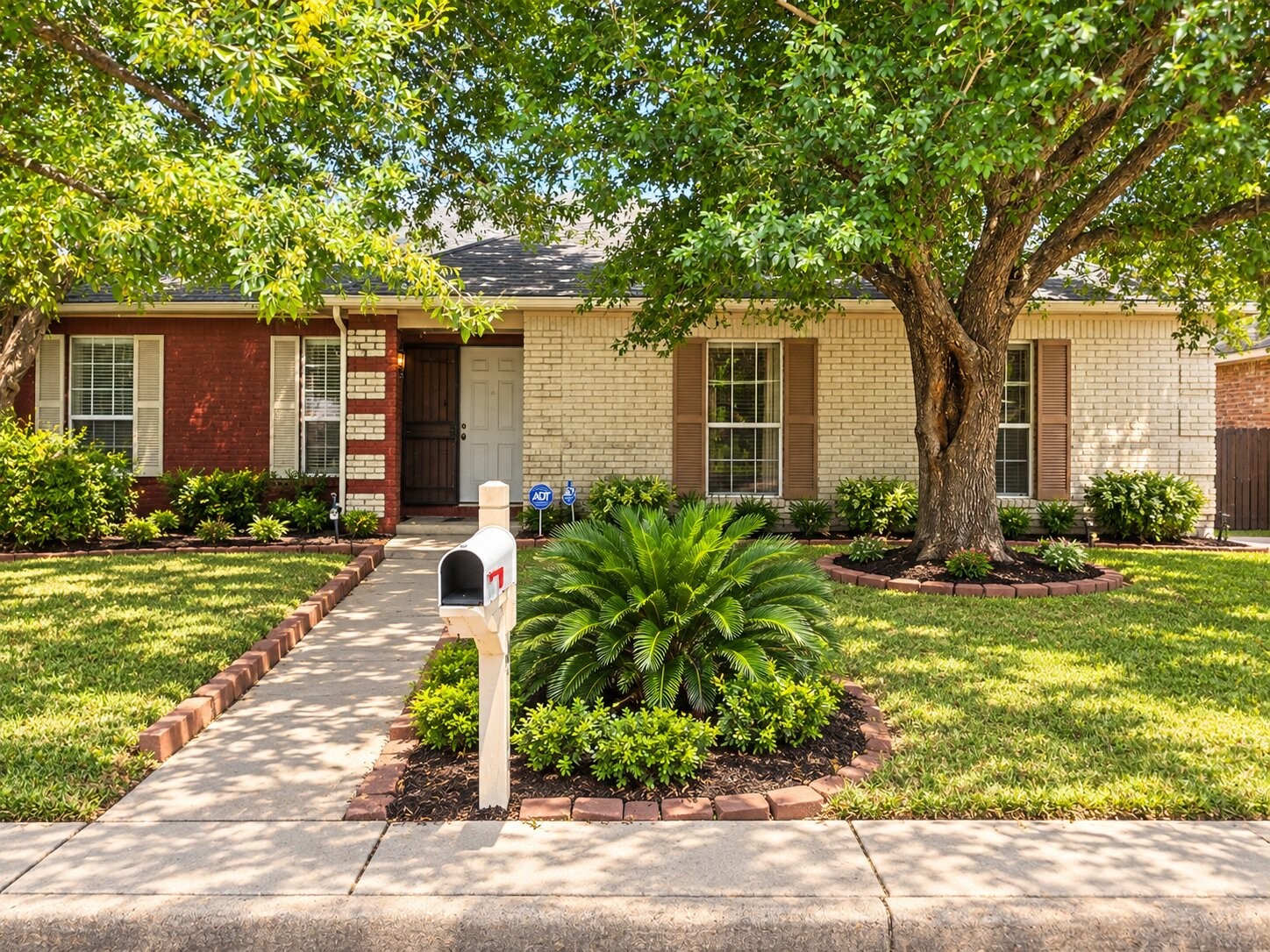 12750 Shannon Hills Drive Property Photo 1