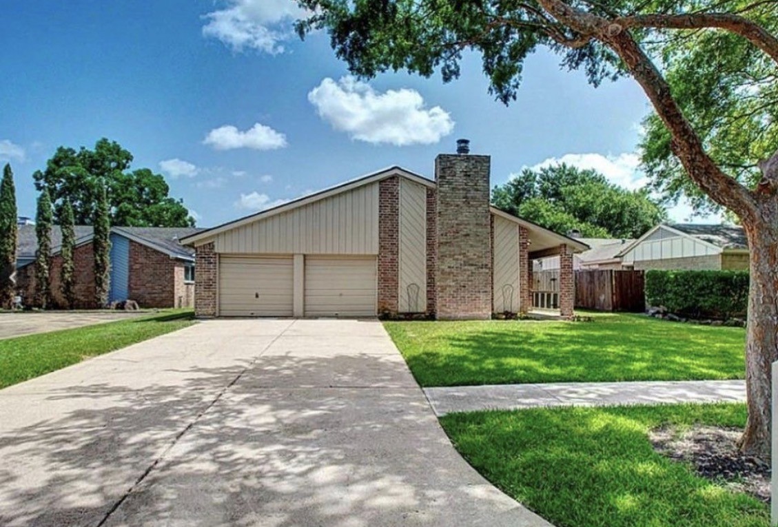 3023 Sam Houston Drive Property Photo 1