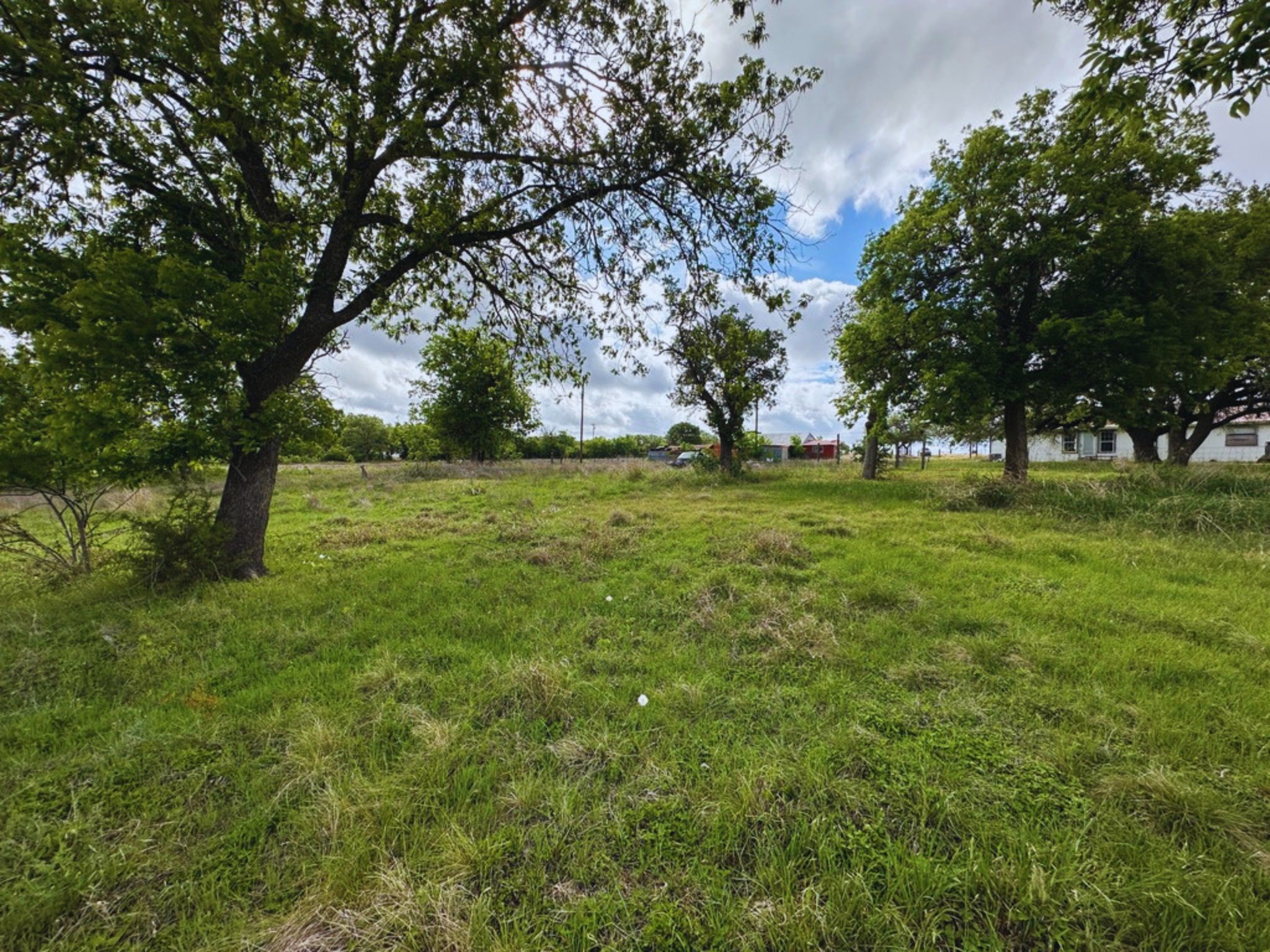 718 E Fm 243 Property Photo 8