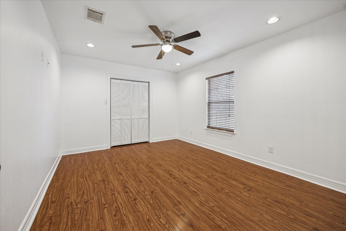 708 E 32nd Street Property Photo 9