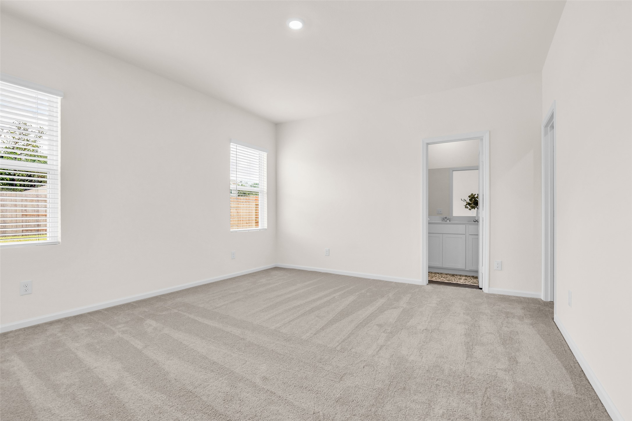 18669 Shauna Danielle Drive Property Photo 12