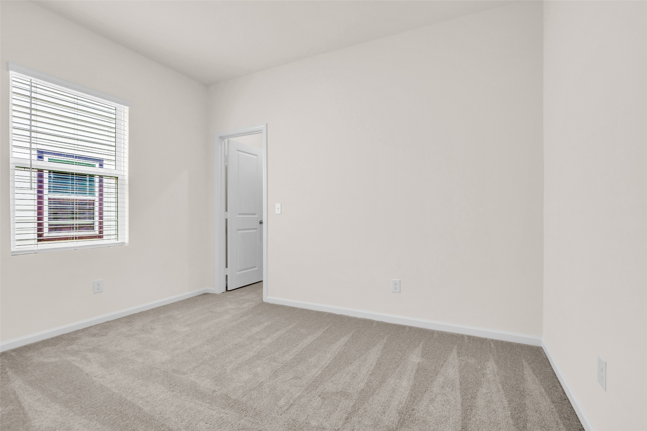 18669 Shauna Danielle Drive Property Photo 15