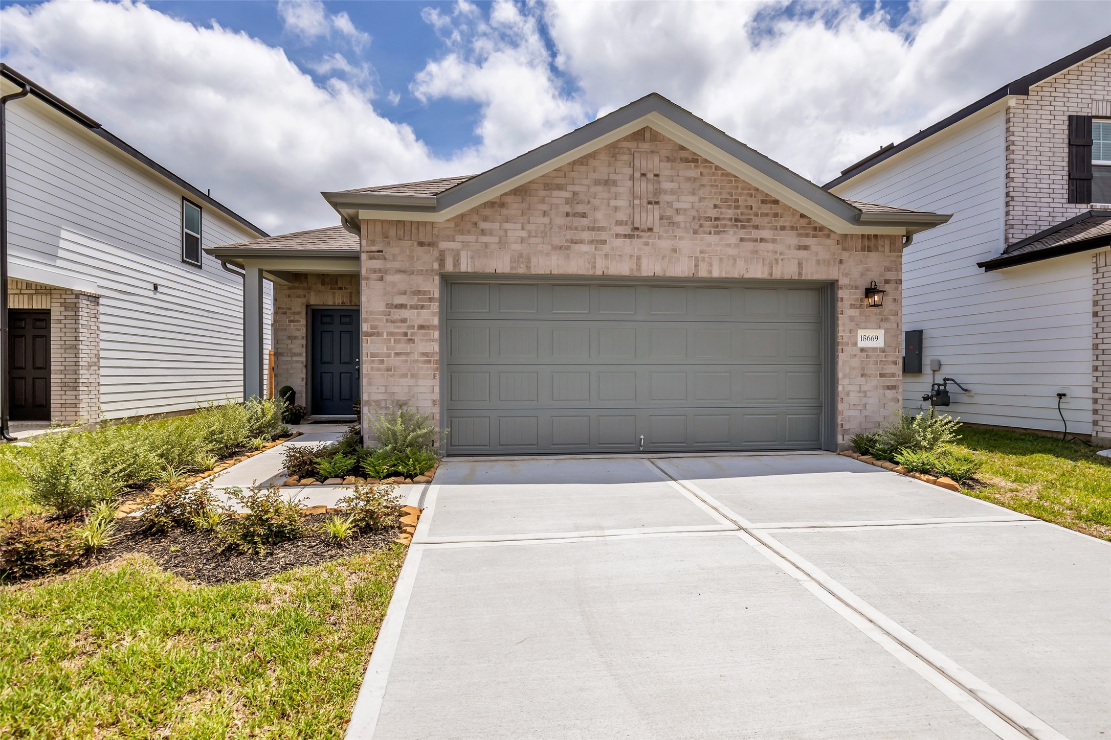 18669 Shauna Danielle Drive Property Photo 25