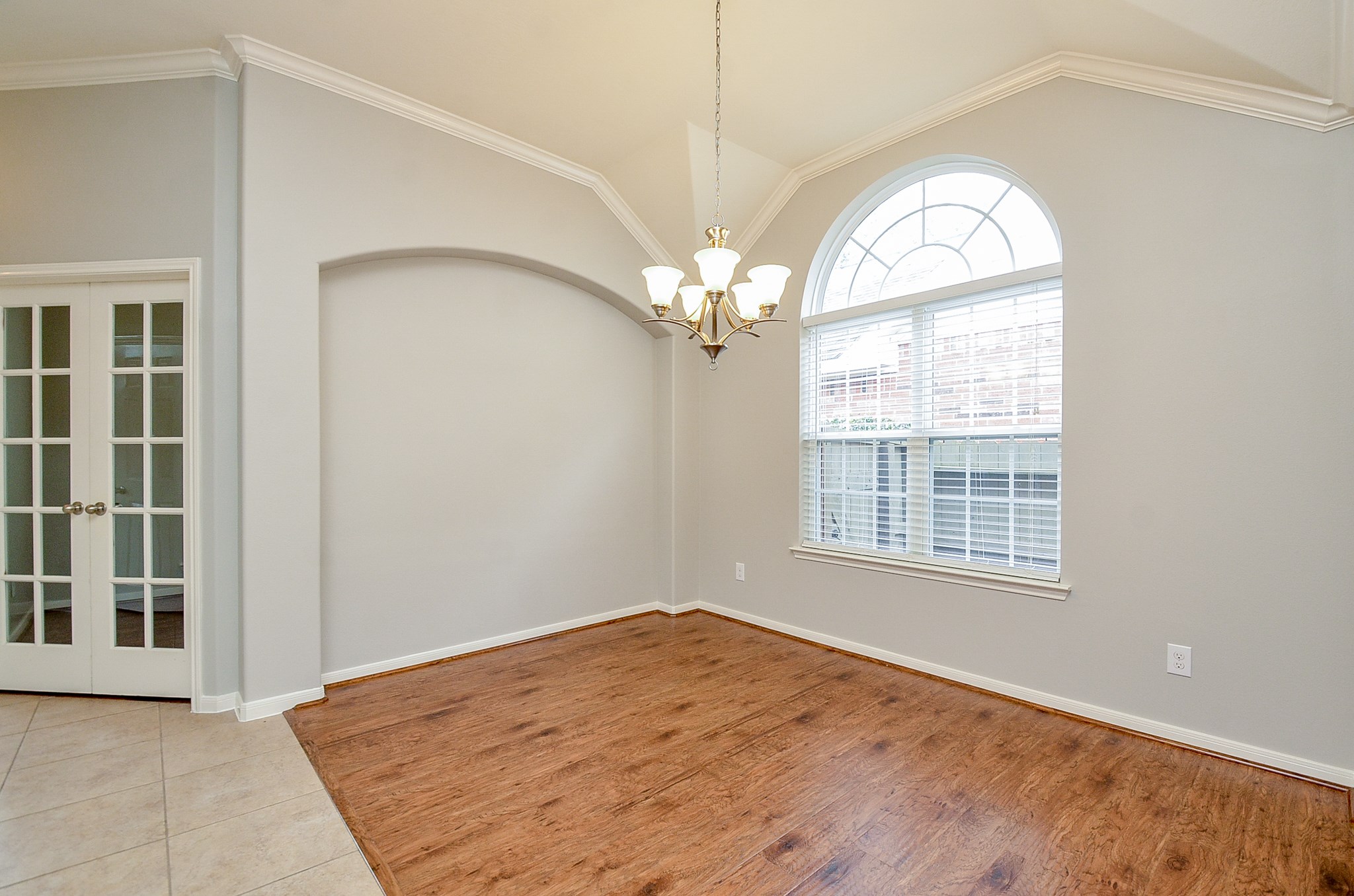 24514 Springwood Glen Lane Property Photo 6