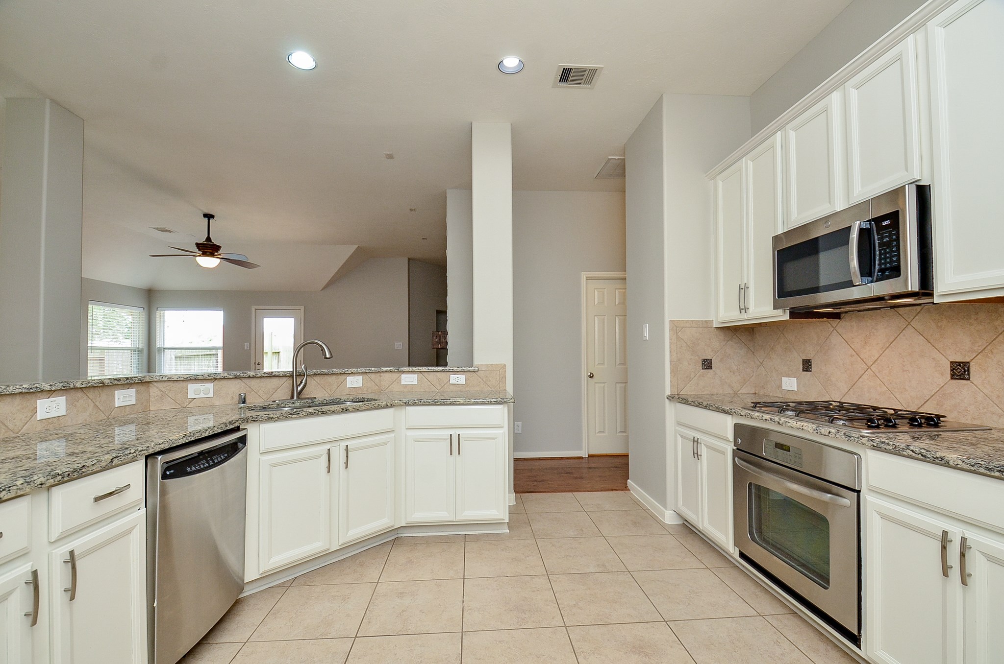24514 Springwood Glen Lane Property Photo 11