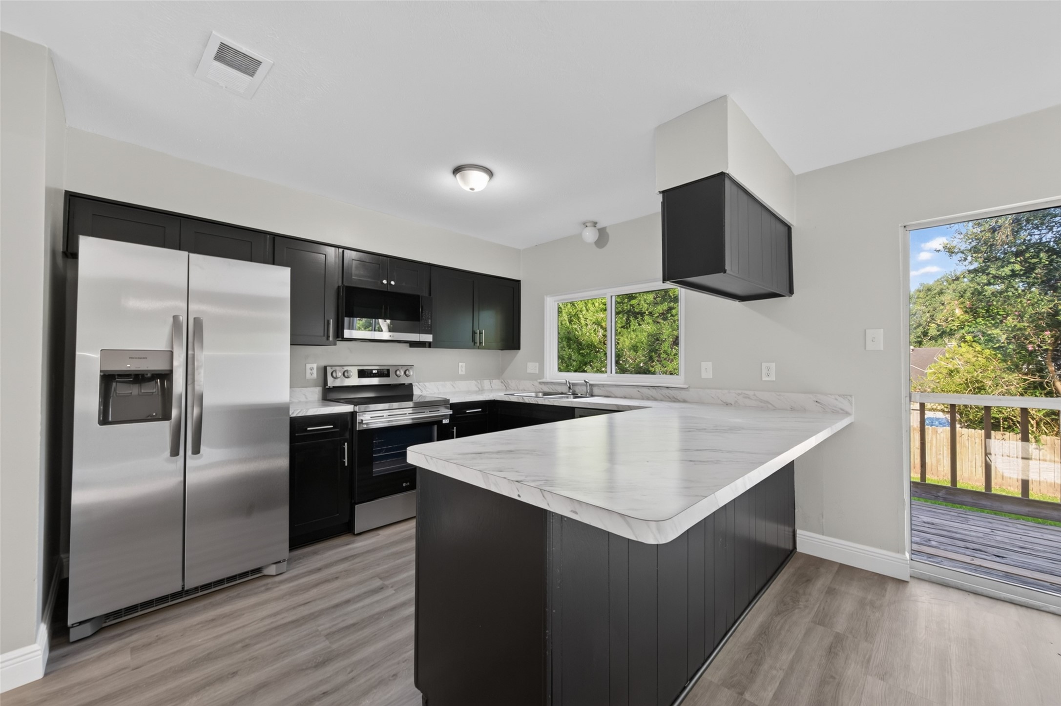 3431 Quail Meadow Drive Property Photo 8