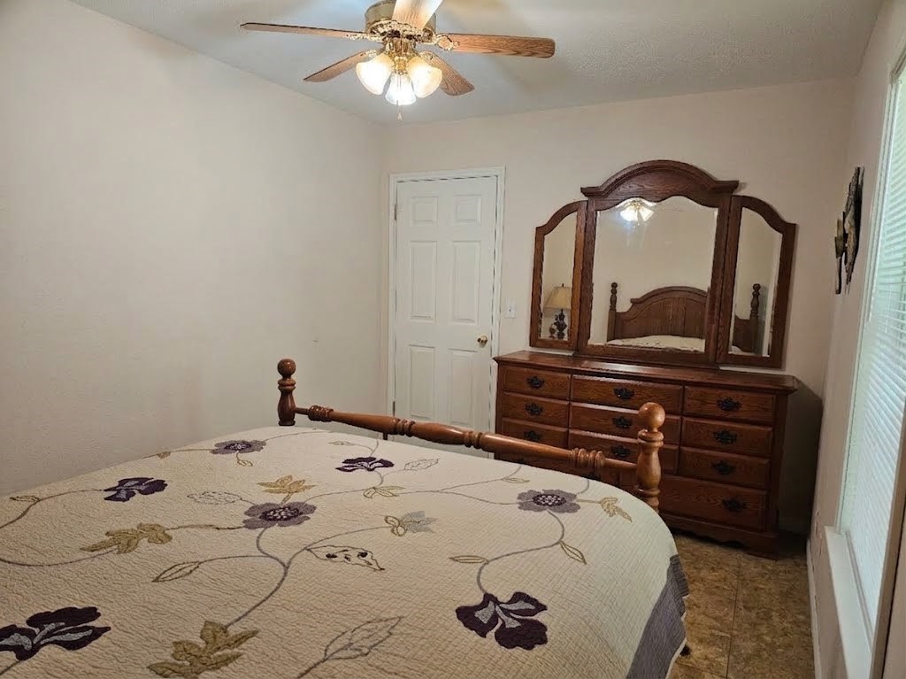 193 Westwood Loop Property Photo 41