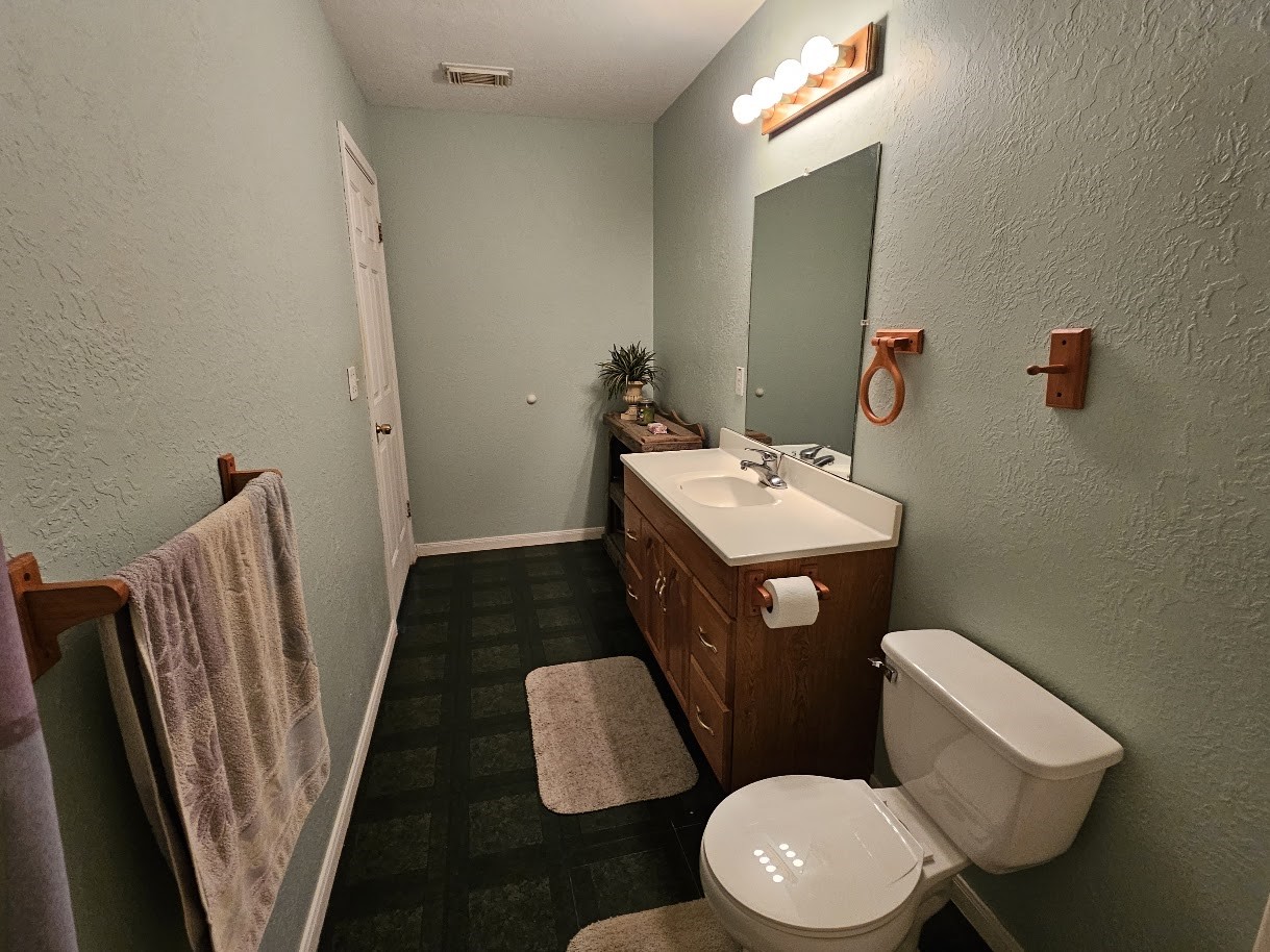 193 Westwood Loop Property Photo 43