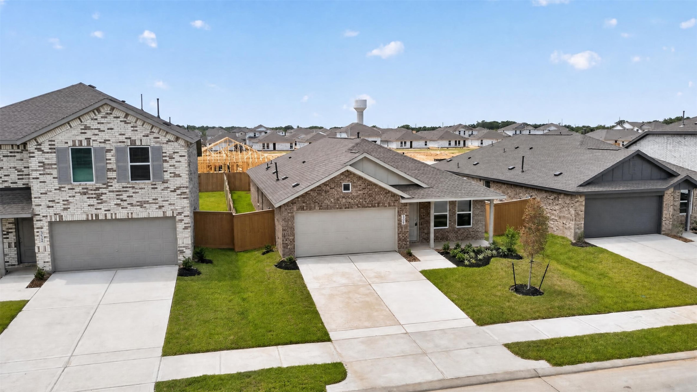 3008 Calhoun Falls Drive Property Photo 4