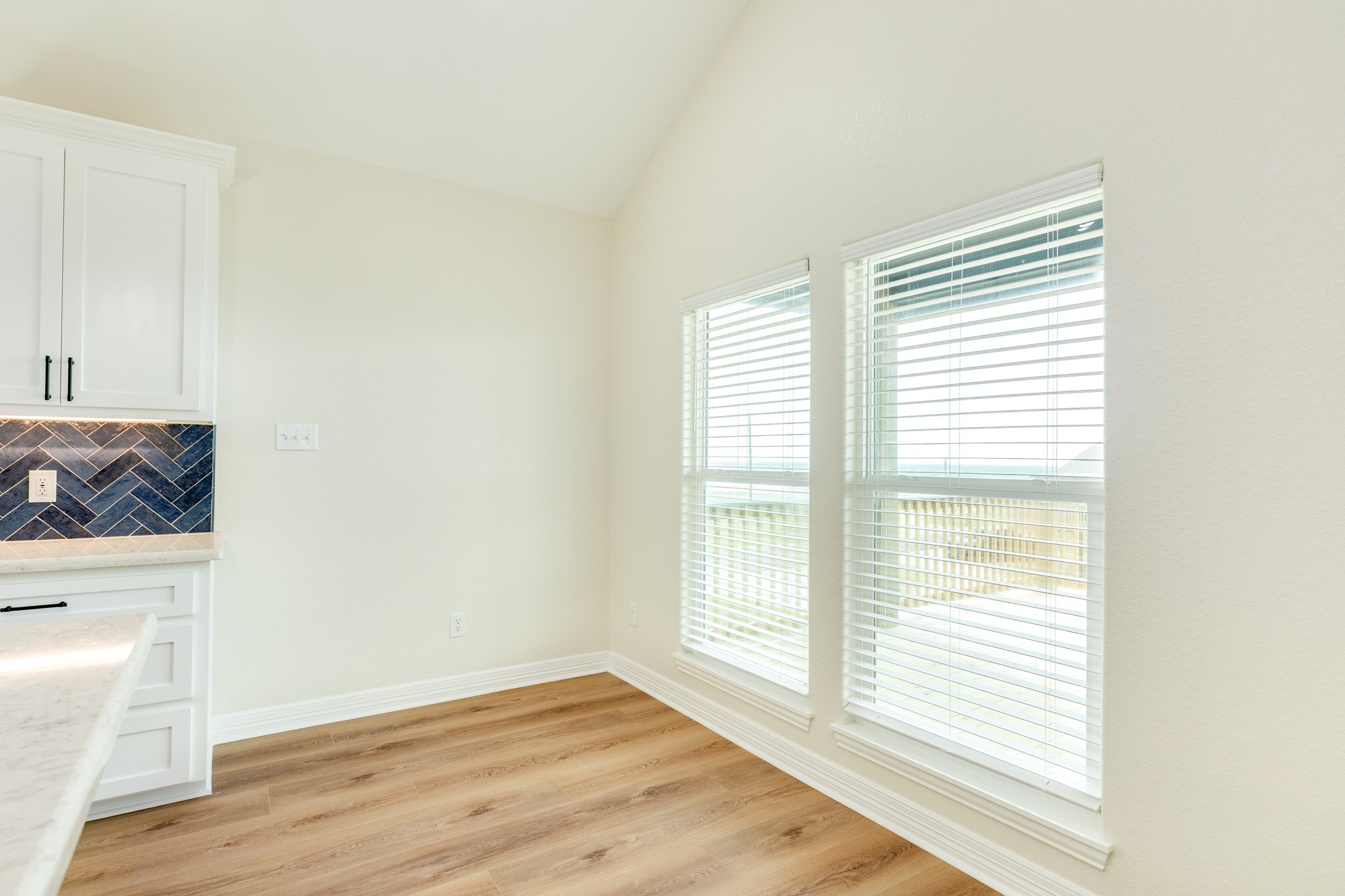 1106 White Cap Drive Property Photo 25