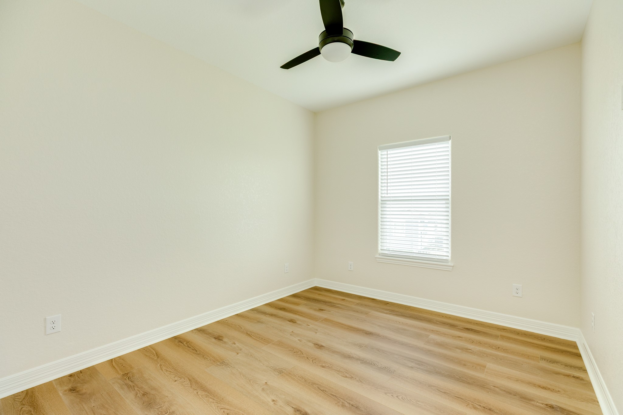 1106 White Cap Drive Property Photo 32